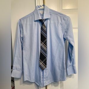 Blue dress shirt for boys. Excellent condition